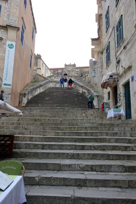 Discovering the real King's Landing on the Dubrovnik Game Of Thrones tour!, the red keep, joffrey death, the purple wedding, walk of shame, blackwater bay, belish, sansa, cersei, jaime, tyrion, lannister, scenes, where game of thrones was filmed, filming locations,