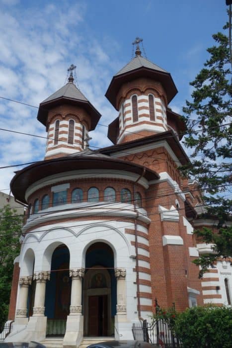 backpacking, monthly round up, bulgaria, rila, turkey, capadoccia, istabul, fethiye, rila, hike, transyvania, romania, moldova, chisinau, explore, adventure, mountains, hisaronu, paraglide, hot air balloon, voyager balloons, 