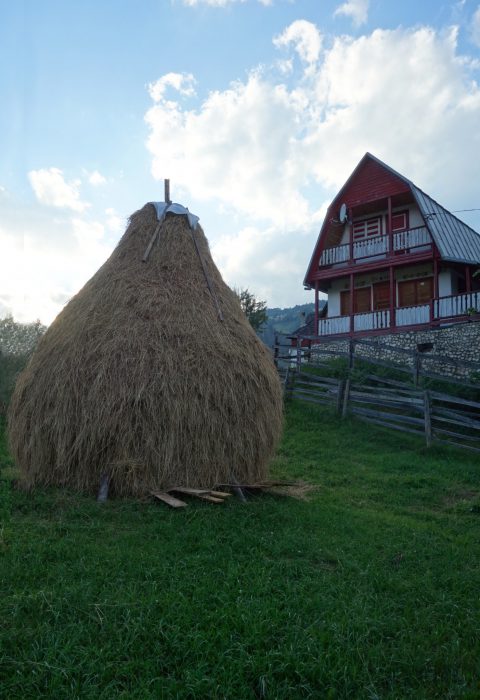 backpacking, monthly round up, bulgaria, rila, turkey, capadoccia, istabul, fethiye, rila, hike, transyvania, romania, moldova, chisinau, explore, adventure, mountains, hisaronu, paraglide, hot air balloon, voyager balloons, 