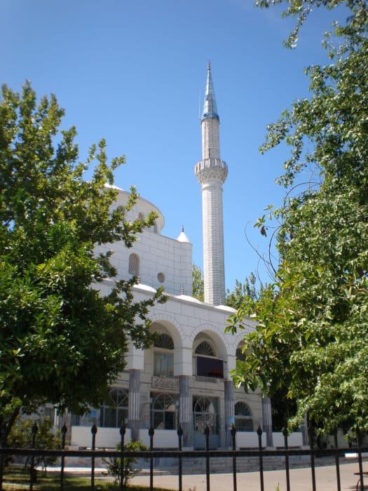 A guide to the Fethiye region of Turkey: Oludeniz, Hisaronu, Kaya. A beautiful, historic paradise, hiking, paraglide, things to do, Dalaman, holiday, views, sea, boat trip, Saklikent, butterfly valley, faralya, Turkiye, Cabak, 