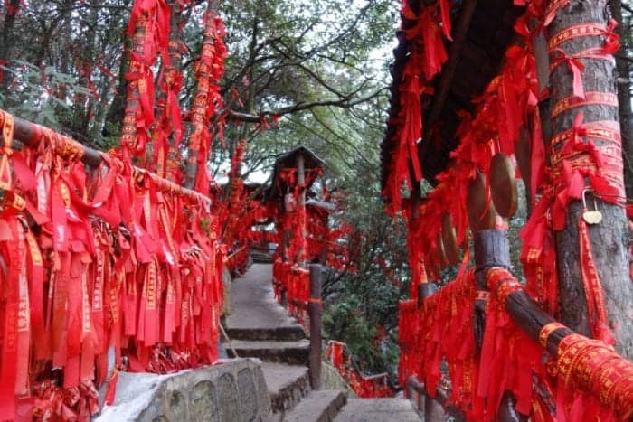  backpacking, travel, travelling, traveling, Asia, South East Asia, Beijing, The Great Wall of China, mUTIANYU, Sleeper train, Hard sleep, Hong Kong, Pingyao, Traditional, modern, what is china really like, monk, mountains, Zhangjiajie, Guilin, Yanghshou, Xingping, li river, Xian, Chengdu, Panda, Buddha, Leshan, Terracotta warriors, visa, how to backpack in china, explore, adventure