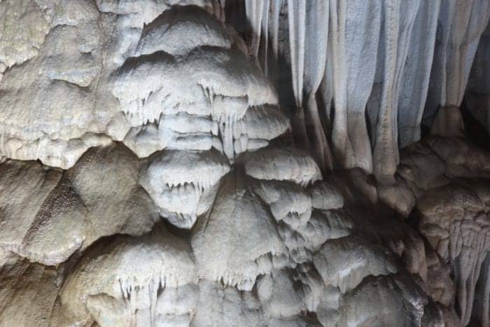 Riding around the amazing Phong Nha National Park: Exploring the worlds largest caves and the jungle lined Ho Chi Minh Trail. Phong Nha Ke Bang, Motorbike, Ho Chi Minh trail, Khe San, how to ride to Phong Nha, should I take extra petrol in vietnam on a motorbike, scooter, villages, trails, Can I get from Hue to Phong Nha, Hue, Riding, Route, Caves, Dark Cave, Hang En, Paradise cave, expensive, tours, Biggest cave in the world, Son Doong