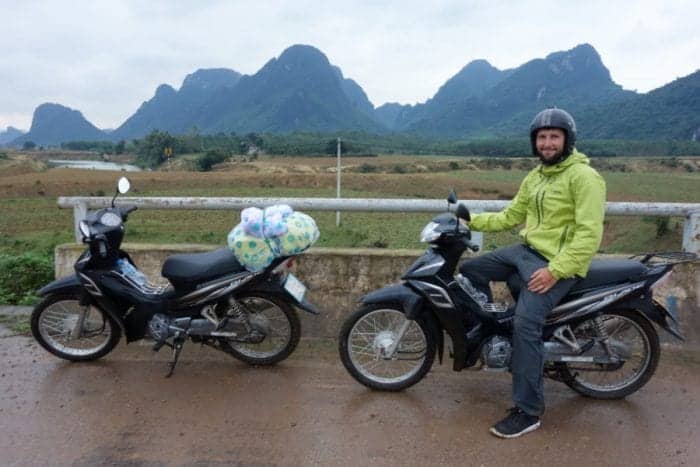 Riding around the amazing Phong Nha National Park: Exploring the worlds largest caves and the jungle lined Ho Chi Minh Trail. Phong Nha Ke Bang, Motorbike, Ho Chi Minh trail, Khe San, how to ride to Phong Nha, should I take extra petrol in vietnam on a motorbike, scooter, villages, trails, Can I get from Hue to Phong Nha, Hue, Riding, Route, Caves, Dark Cave, Hang En, Paradise cave, expensive, tours, Biggest cave in the world, Son Doong