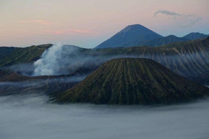 The mesmerizing trek up volcano Mt Bromo including a 16hr bus and a 2.30am wake up call, Indonesia, Mount Bromo tour, Mt Bromo, Volcano, Mt Bromo without a tour, How to do Mt Bromo, Yogyakarta, Probelingo, Jeep, car, train, bus, minibus, transport, Village, Cemoro Lawang, scam, active volcano, lava, hike, trek, adventure, smoke, viewpoint, king kong, 