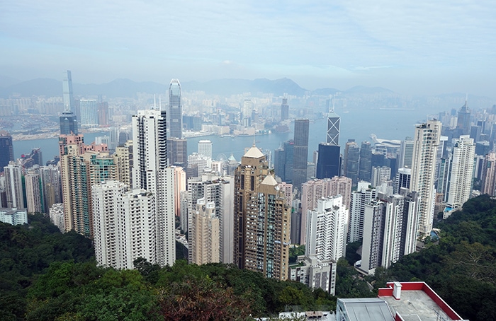 The view over the tall buildings at Victoria Peak, Backpacking in Hong Kong for backpackers, Backpackers guide to Hong Kong, Hong Kong on a budget trip 