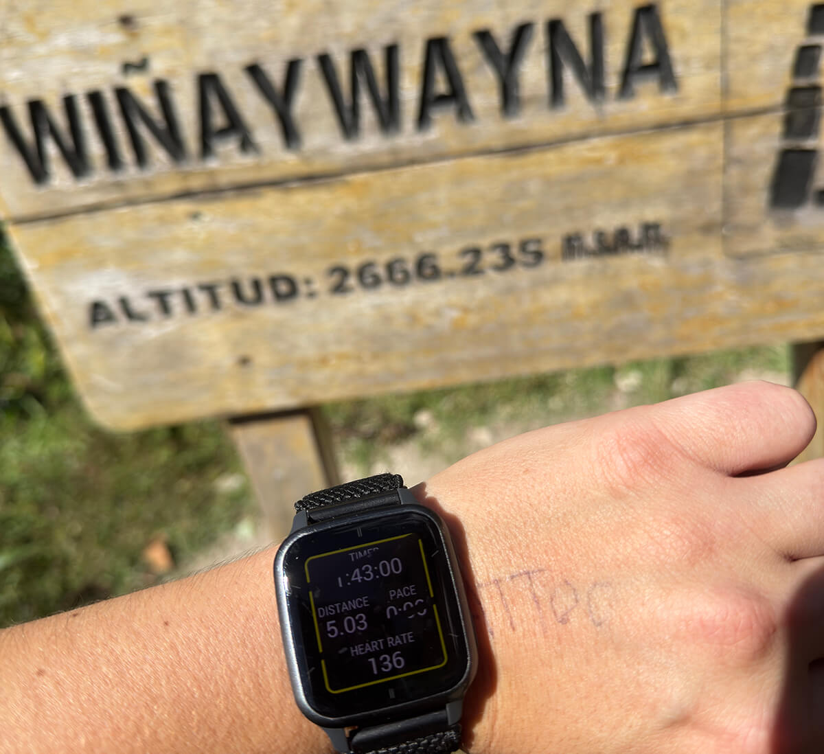Nic's watch showing how quickly they got from KW 104 to Winaywayna on the inca trail 