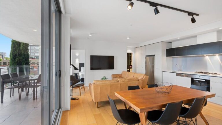 district apartment fitzroy